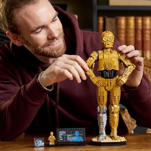 LEGO® Star Wars™ C-3PO™ İnşa Edilebilen Droid Figürü 75398