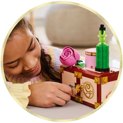 LEGO® Wicked Glinda ve Elphaba’nın Yurdu Koleksiyonluk Oyuncak Modeli 75683