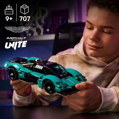 LEGO® Technic Aston Martin Valkyrie İnşa Edilebilen Model Araba Seti 42208