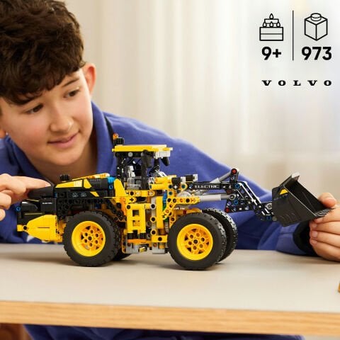 LEGO® Technic Volvo L120 Electric Tekerlekli Yükleyici Yapım Oyuncağı 42209