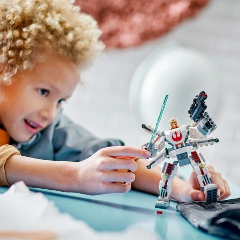 LEGO® Star Wars™ Luke Skywalker™ X-Wing™ Robotu Seti 75390