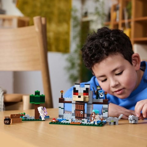 LEGO® Minecraft® Kurt Kalesi 21261 Oyun Seti 21261