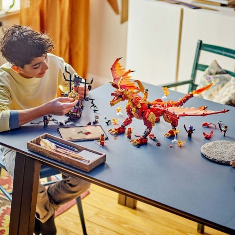 LEGO® NINJAGO® Hareket Kaynak Ejderhası Macera Oyuncağı 71822