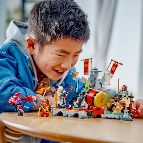LEGO® NINJAGO® Turnuva Savaş Arenası Oyun Seti 71818