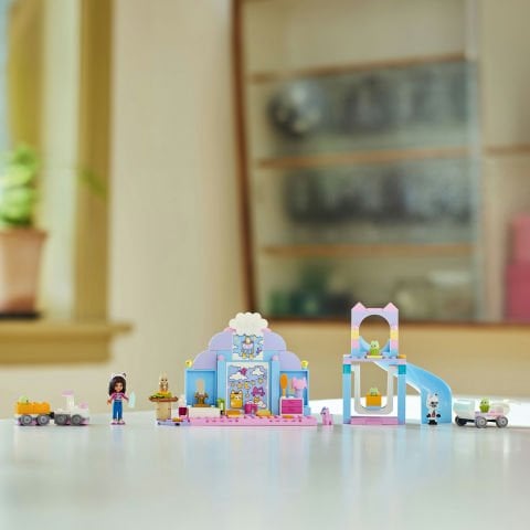 LEGO® 4+ Gabby’s Dollhouse Gabby’nin Kedicik Bakım Odası Oyuncağı 10796
