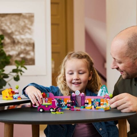LEGO® 4+ Gabby’s Dollhouse Gabby’nin Parti Odası Oyun Seti 10797