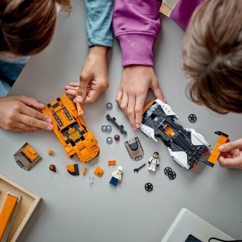 LEGO® Speed Champions McLaren Solus GT ve McLaren F1 LM