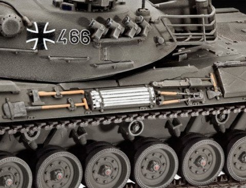 Revell Leopard 1-3240