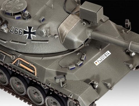 Revell Leopard 1-3240