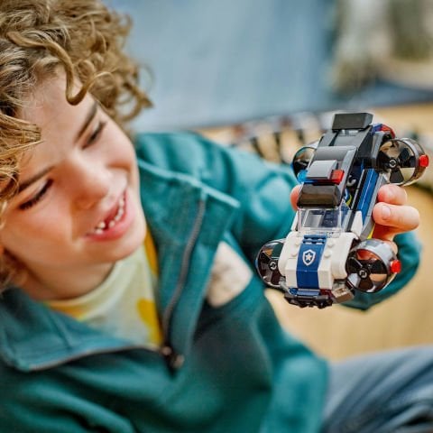 LEGO® City Özel Polis Arabası Garajı, Gerçek Hayat Kahramanları için Oyuncak Yapım Seti 60457