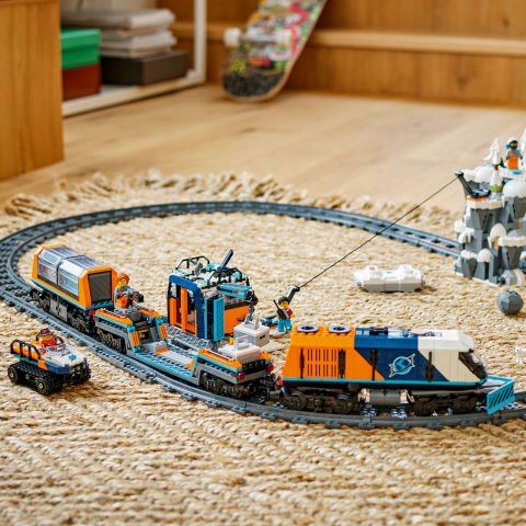 LEGO® City Kaşiflerin Kuzey Kutbu Ekspres Treni Araç Seti 60470
