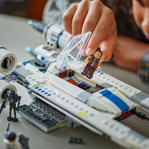 LEGO® Star Wars: Andor™ Asi U-Wing Starfighter™ İnşa Edilebilen Araç Modeli 75399