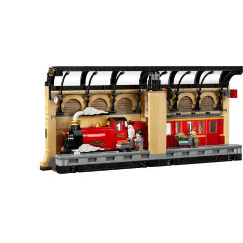 LEGO® Harry Potter™ Kitaplık Dekoru: Hogwarts™ Ekspresi, Sihirli Oyuncak 76450
