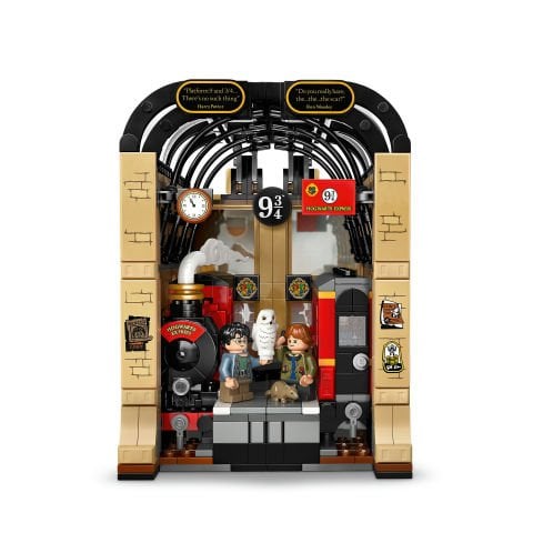 LEGO® Harry Potter™ Kitaplık Dekoru: Hogwarts™ Ekspresi, Sihirli Oyuncak 76450
