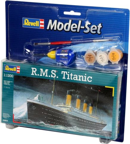 M. Set R.M.S. Titanic
