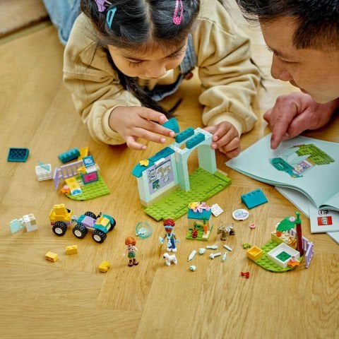 LEGO® Friends Çiftlik Hayvanı Veteriner Kliniği 42632