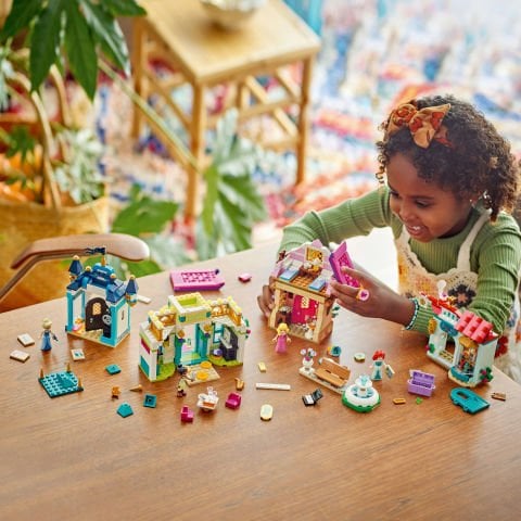 LEGO® Disney Princess™ Disney Prensesi Pazar Macerası 43246