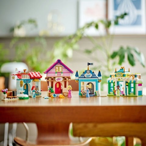 LEGO® Disney Princess™ Disney Prensesi Pazar Macerası 43246