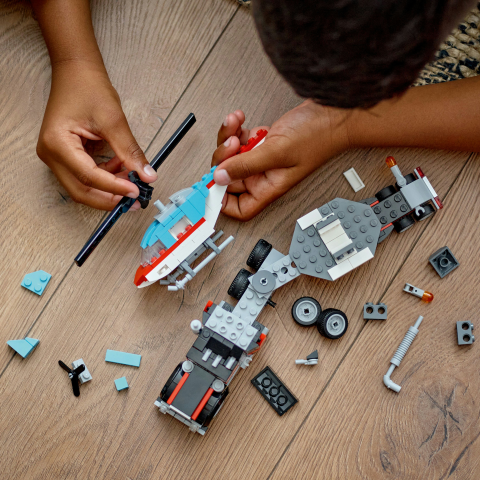 LEGO® Creator Helikopterli Açık Kasa Kamyon 31146