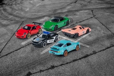 Porsche 30.Yıl Tayland Arabaları