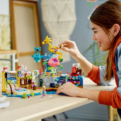 LEGO® Friends Plaj Lunaparkı 41737 Oyuncak Yapım Seti (1348 Parça)
