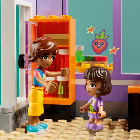 LEGO® Friends Heartlake City Mutfak Atölyesi 41747 Oyuncak Yapım Seti (695 Parça)