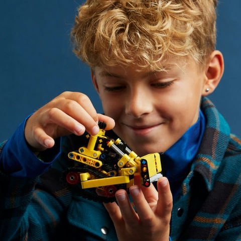LEGO® Technic Ağır İş Buldozeri 42163
