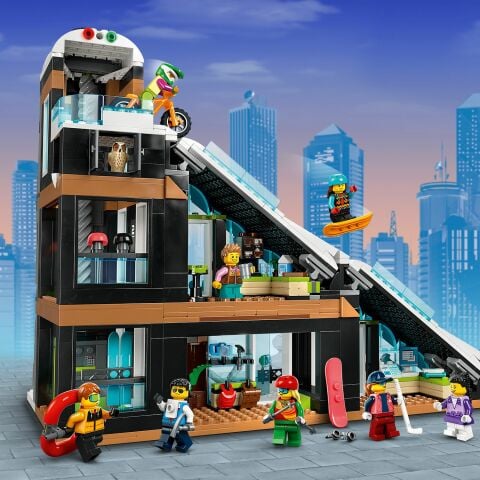 LEGO® City Kayak ve Dağcılık Merkezi 60366 Oyuncak Yapım Seti (1054 Parça)