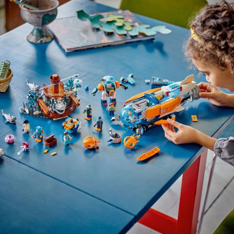 LEGO® City Derin Deniz Keşif Denizaltısı 60379 Oyuncak Yapım Seti (842 Parça)