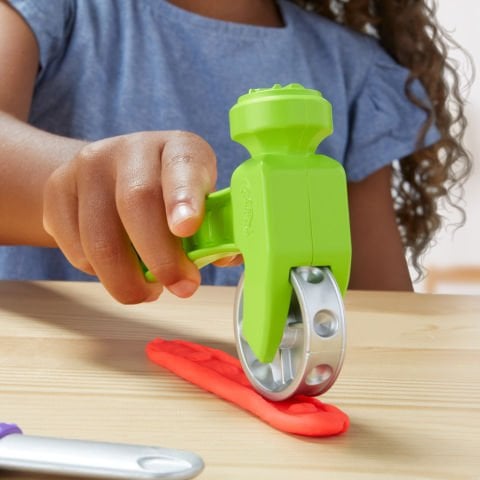 PLAY-DOH RENKLİ EL ALETLERİ TEZGAHI OYUN SETİ