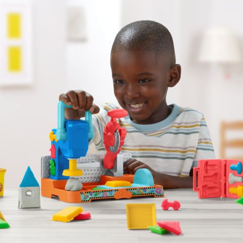 PLAY-DOH RENKLİ EL ALETLERİ TEZGAHI OYUN SETİ