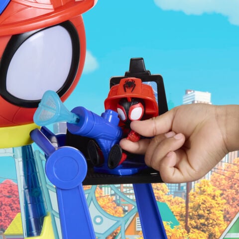Spidey and his Amazing Friends Ağ Karargahı Oyun Seti