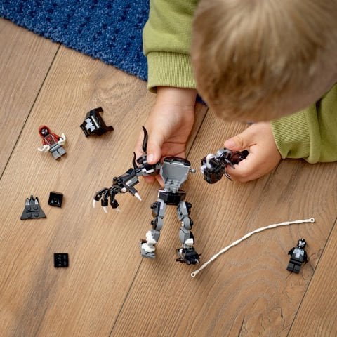 LEGO® Super Heroes Venom Robot Zırhı Miles Morales’e Karşı 76276