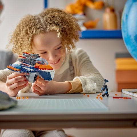 LEGO® Super Heroes Rocket'in Warbird Aracı Ronan’a Karşı 76278