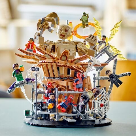 LEGO® Super Heroes Örümcek Adam Kum Adam’a Karşı: Son Savaş 76280