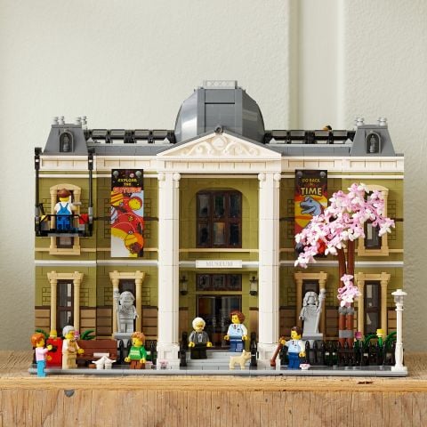LEGO® Icons Doğa Tarihi Müzesi 10326 -Yetişkinler için Koleksiyonluk ve Sergilenebilir Yaratıcı Model Yapım Seti
