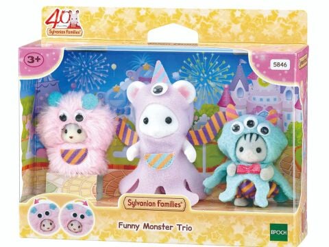 Komik Kostüm Üçlüsü