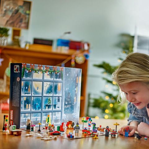 LEGO® Marvel Örümcek Adam 2024 Yılbaşı takvimi 76293