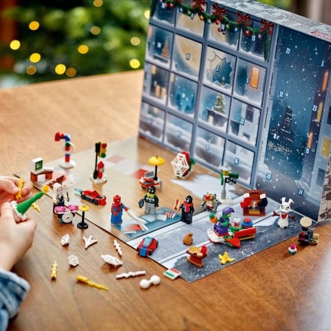 LEGO® Marvel Örümcek Adam 2024 Yılbaşı takvimi 76293