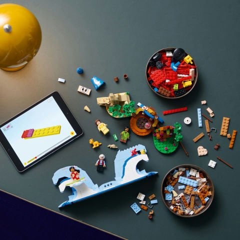 LEGO® Ideas Disney Büyüsü Seti, Yetişkinler için Hediye 21352