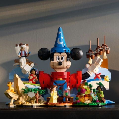 LEGO® Ideas Disney Büyüsü Seti, Yetişkinler için Hediye 21352