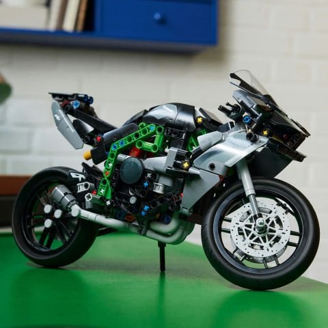 LEGO® Technic Kawasaki Ninja H2R Motosiklet 42170 - Koleksiyonluk Yaratıcı Oyuncak Model Yapım Seti (643 Parça)