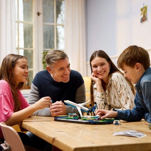 LEGO® Seyahat Anıları Dünya Haritası Oyuncak Yapım Seti 41838