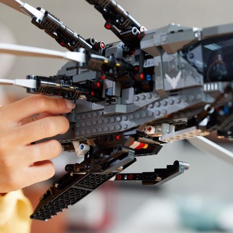 LEGO® Icons Dune: Çöl Gezegeni Atreides Royal Ornithopter 10327 - Yetişkinler için Koleksiyonluk Yaratıcı Model Yapım Seti (1369 Parça)