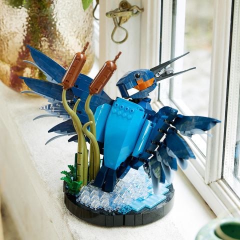 LEGO® Icons Yalıçapkını Kuşu 10331 - Kuş Sever Yetişkinler için Koleksiyonluk, Sergilenebilir Yaratıcı Model Yapım Seti (834 Parça)