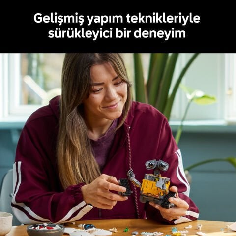 LEGO® ǀ Disney ve Pixar WALL-E ve EVE Animasyon Film Yapım Seti 43279