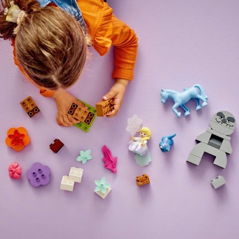 LEGO® DUPLO® | Disney Elsa ve Bruni Büyülü Ormanda 10418 - 2 Yaş ve Üzeri Çocuklar için Elsa Mini Bebek Figürü İçeren Eğitici Oyuncak Yapım Seti