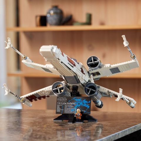 LEGO® Star Wars™ X-Wing Starfighter™ 75355 Yapım Seti (1949 Parça)