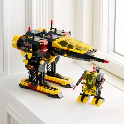 LEGO® 10355 Blacktron Uçağı