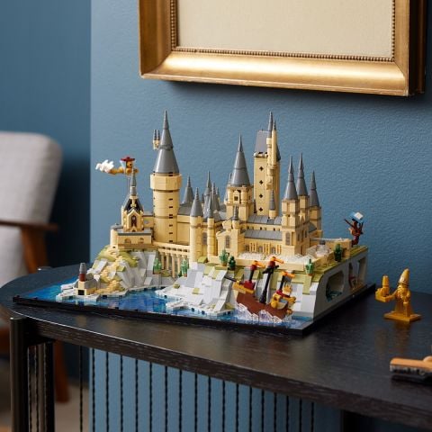 LEGO® Harry Potter™ Hogwarts™ Şatosu ve Bahçesi